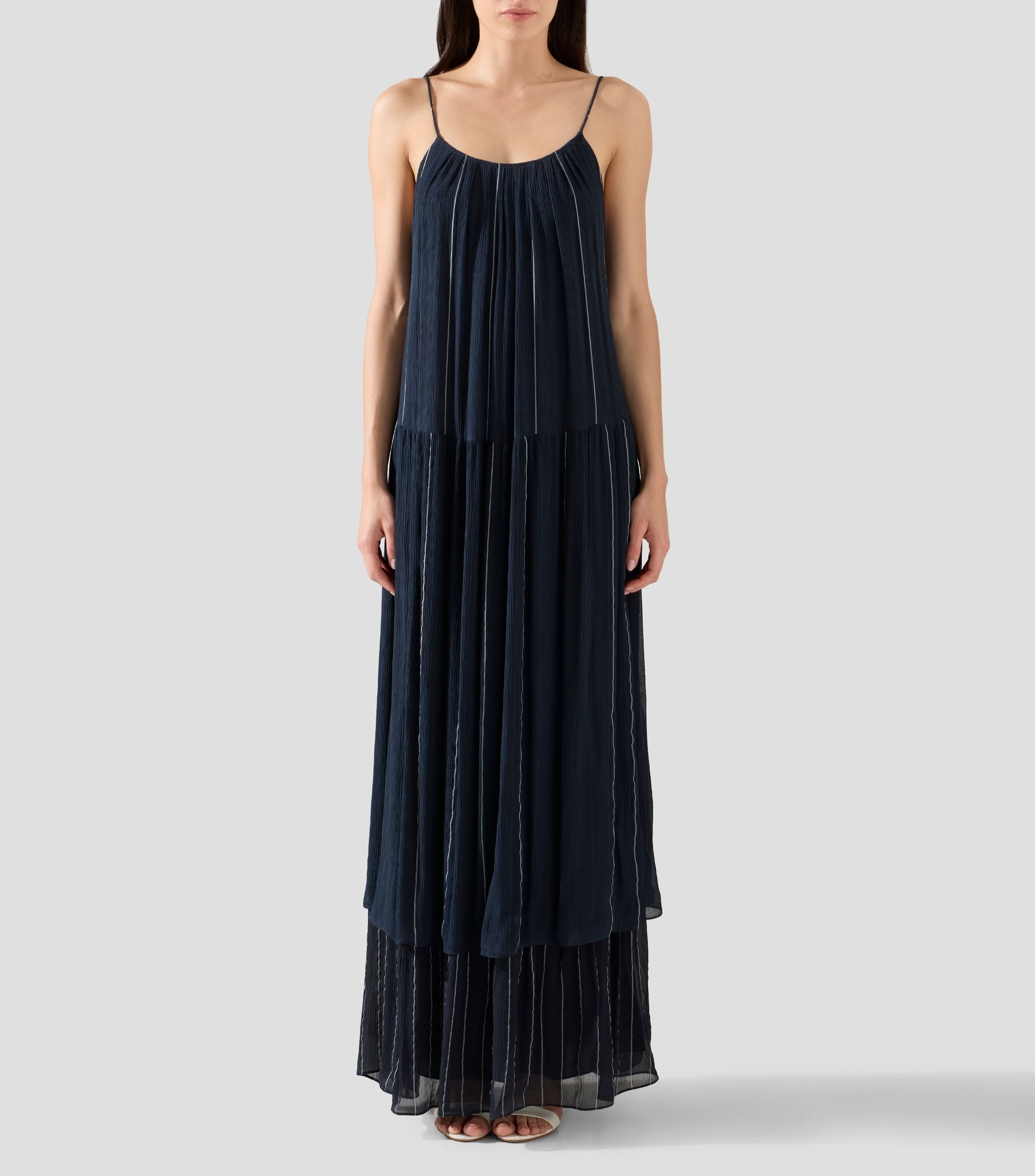 Vestido de seda a rayas con diferentes capas Mujer